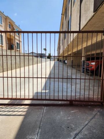15116 S RAYMOND Avenue 104, Gardena, CA 90247