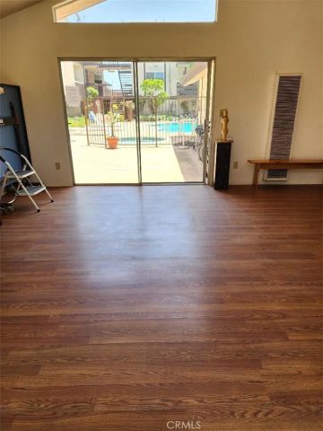 15116 S RAYMOND Avenue 104, Gardena, CA 90247