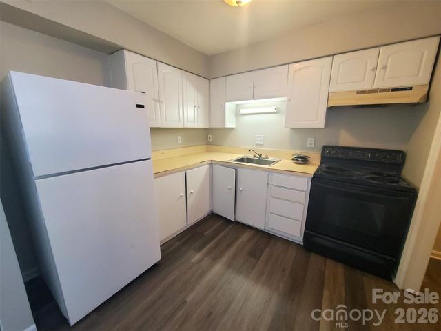 7949 Shady Oak Trail 37, Charlotte, NC 28210