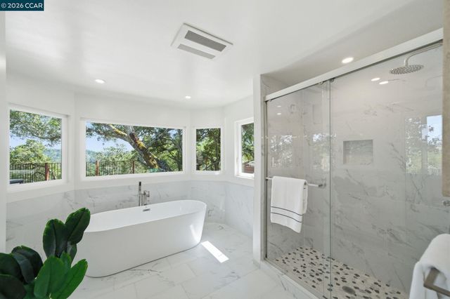 233 Melody Ln, Orinda, CA 94563