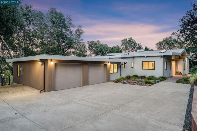 233 Melody Ln, Orinda, CA 94563