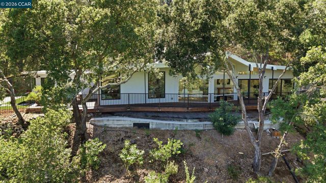 233 Melody Ln, Orinda, CA 94563