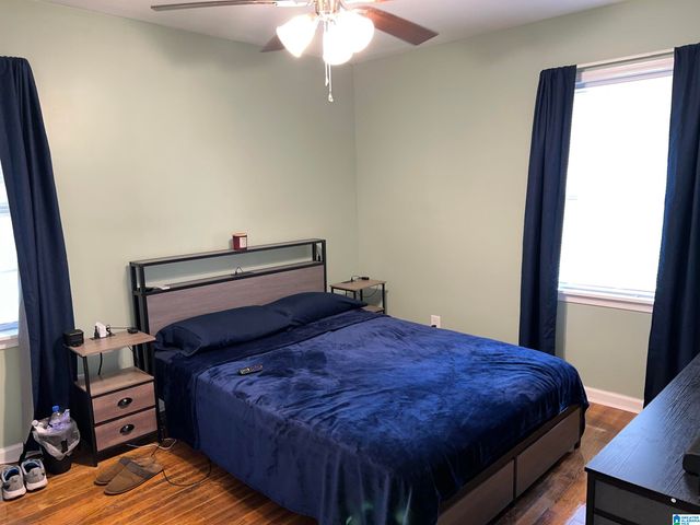 424 12TH AVENUE, Midfield, AL 35228