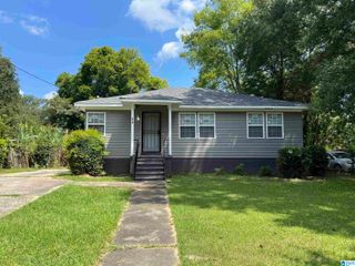 424 12TH AVENUE, Midfield, AL 35228