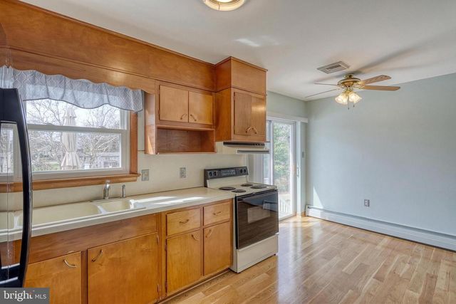 6336 BLUE FLAG AVE, Harrisburg, PA 17112