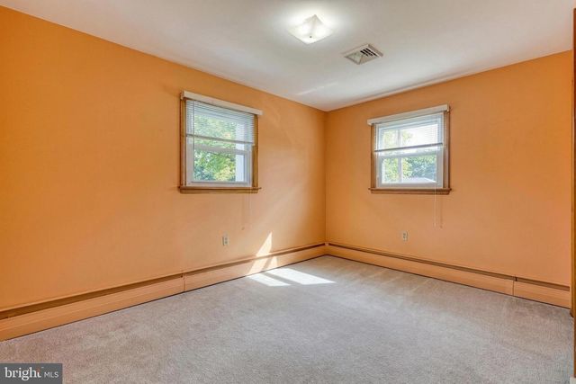 6336 BLUE FLAG AVE, Harrisburg, PA 17112