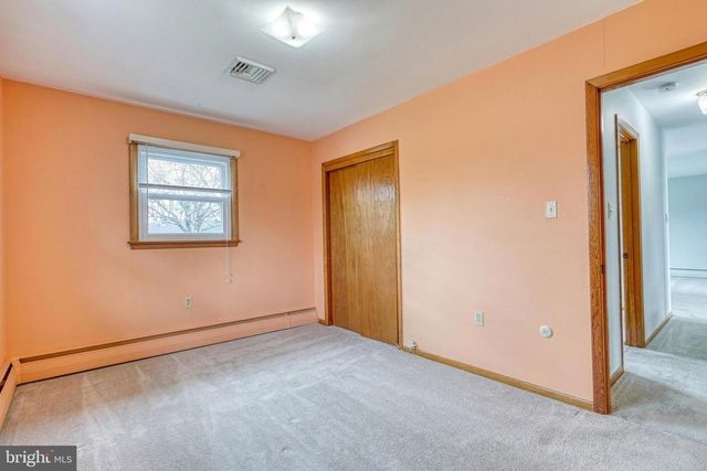 6336 BLUE FLAG AVE, Harrisburg, PA 17112