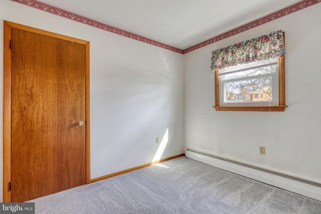 6336 BLUE FLAG AVE, Harrisburg, PA 17112