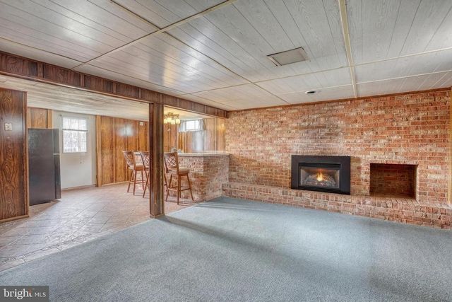 6336 BLUE FLAG AVE, Harrisburg, PA 17112