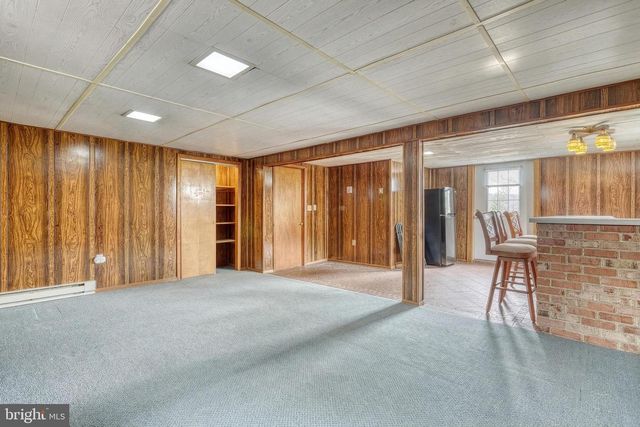 6336 BLUE FLAG AVE, Harrisburg, PA 17112