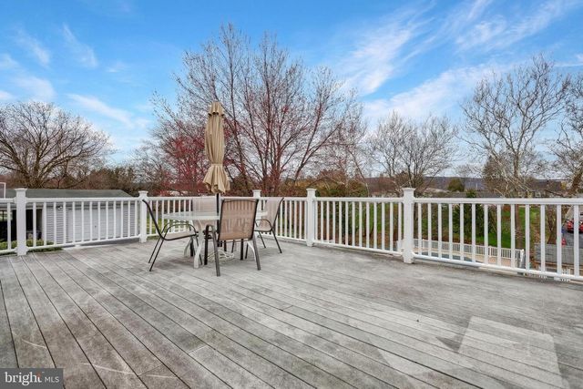 6336 BLUE FLAG AVE, Harrisburg, PA 17112