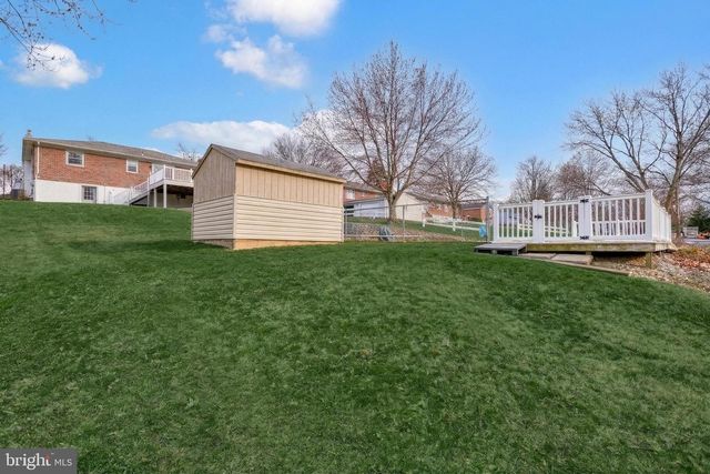 6336 BLUE FLAG AVE, Harrisburg, PA 17112