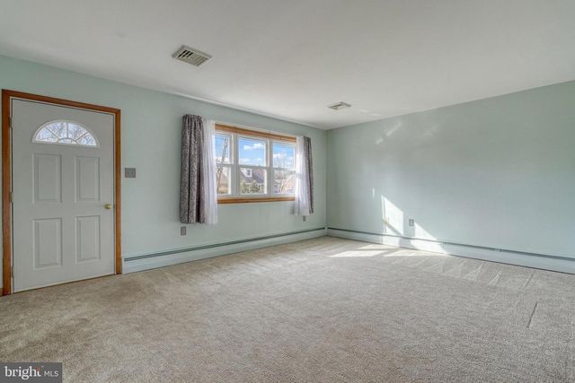 6336 BLUE FLAG AVE, Harrisburg, PA 17112