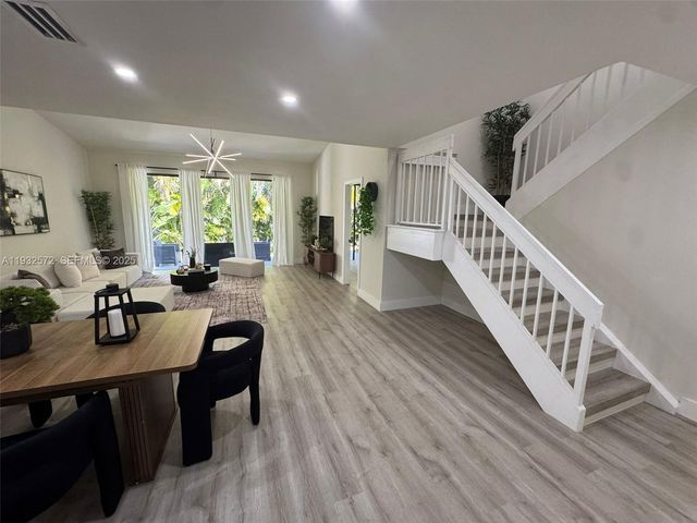 10109 NW 52nd Ter, Doral, FL 33178