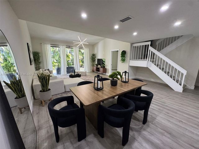 10109 NW 52nd Ter, Doral, FL 33178