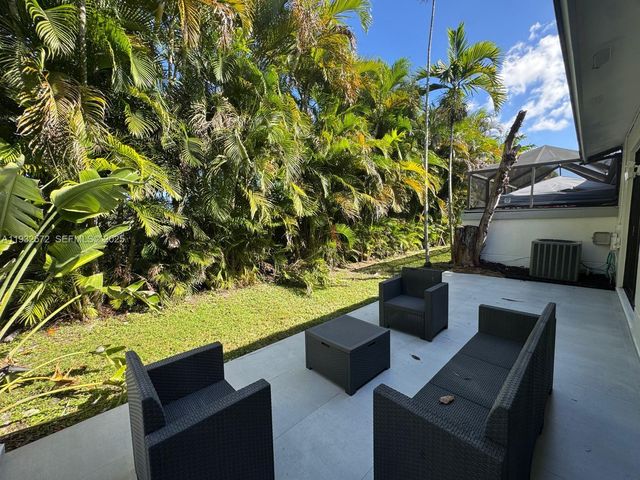 10109 NW 52nd Ter, Doral, FL 33178