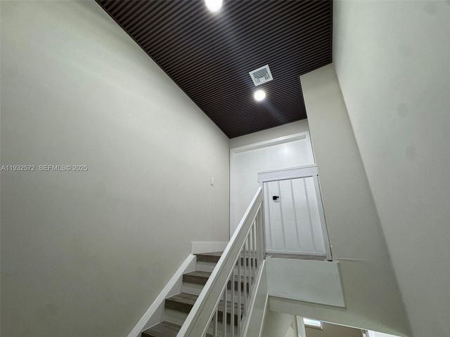 10109 NW 52nd Ter, Doral, FL 33178