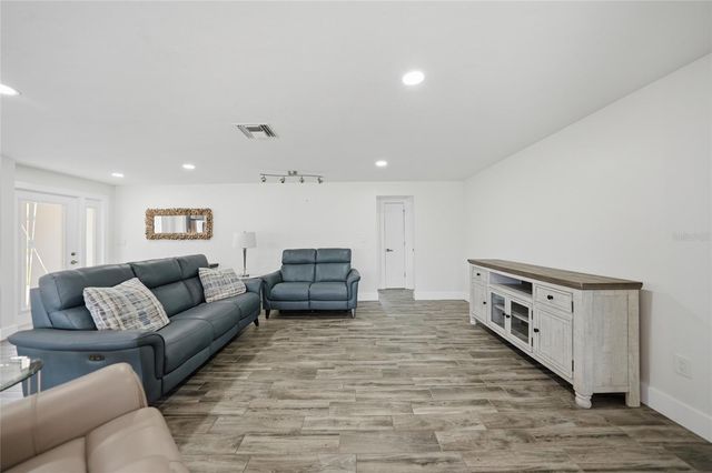 380 CORONADO DRIVE, Punta Gorda, FL 33950