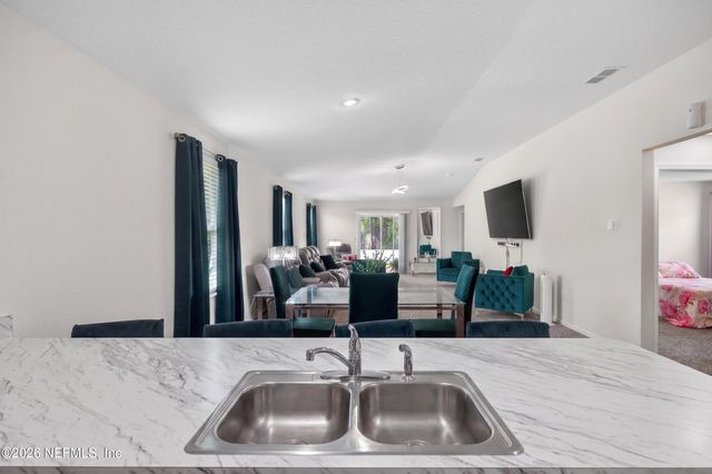 5990 BUCKING BRONCO Drive, Jacksonville, FL 32234