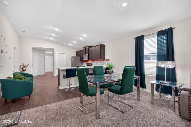 5990 BUCKING BRONCO Drive, Jacksonville, FL 32234