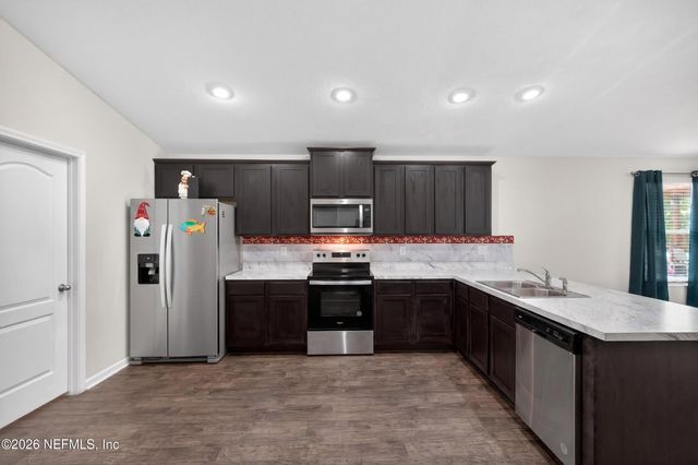 5990 BUCKING BRONCO Drive, Jacksonville, FL 32234