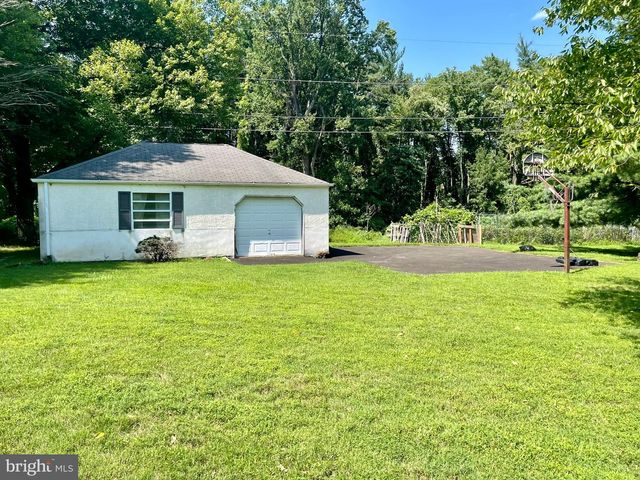 1830 BUCK RD, Feasterville-trevose, PA 19053