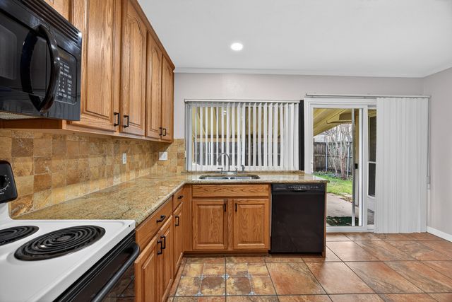 1805 Spanish Trail, Plano, TX 75023