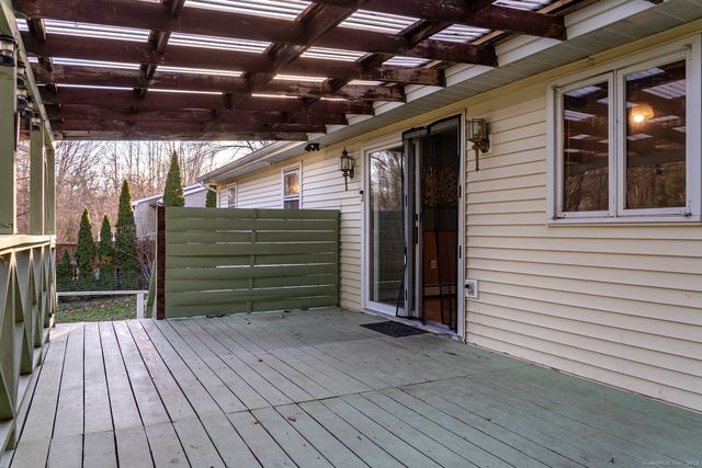 142 Starr Street, Norwich, CT 06360