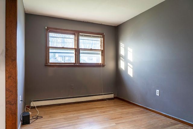 142 Starr Street, Norwich, CT 06360