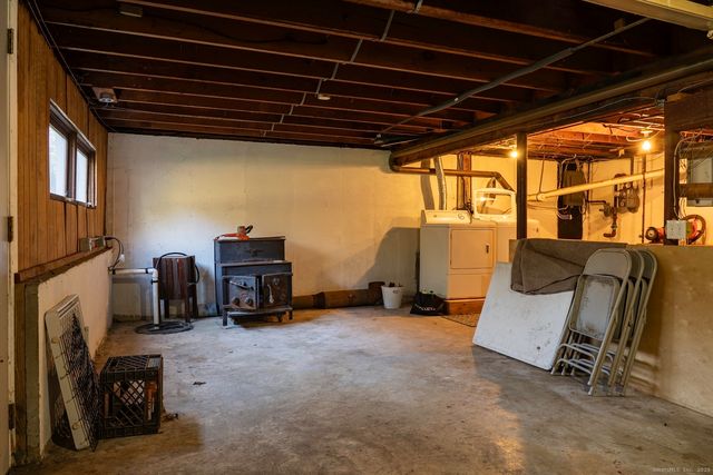 142 Starr Street, Norwich, CT 06360