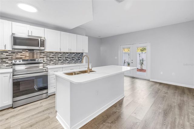 4330 TYLER CIRCLE N, St Petersburg, FL 33709