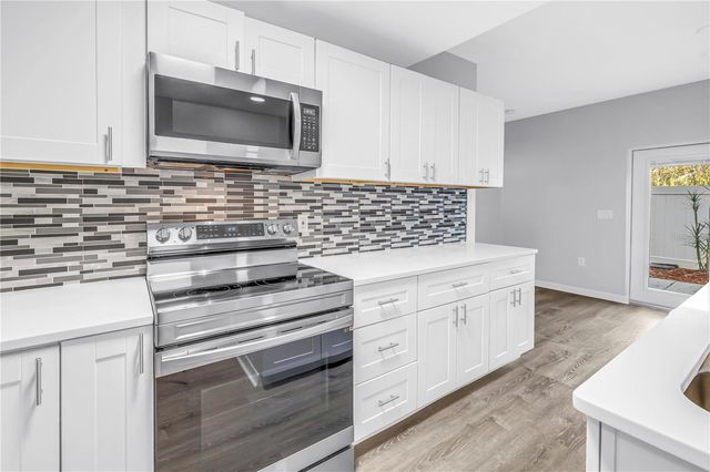 4330 TYLER CIRCLE N, St Petersburg, FL 33709