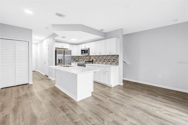 4330 TYLER CIRCLE N, St Petersburg, FL 33709