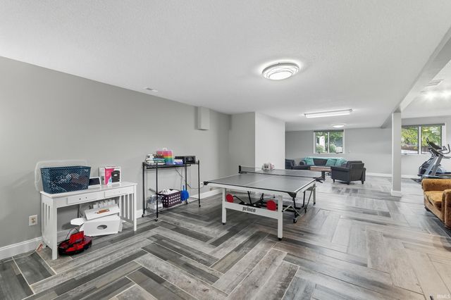 5818 Chase Creek Court, Fort Wayne, IN 46804