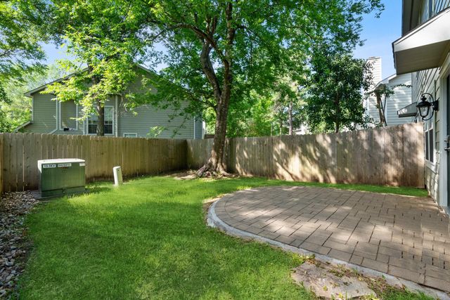 35 N Walden Elms Circle, The Woodlands, TX 77382