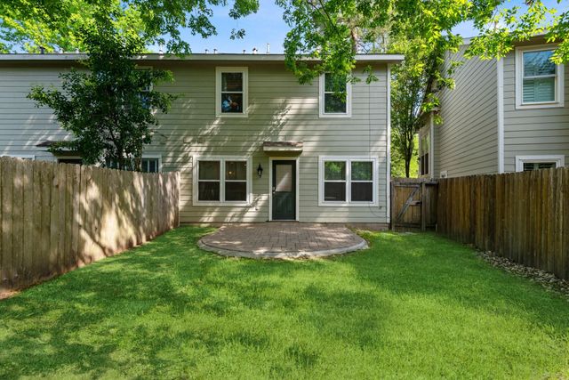 35 N Walden Elms Circle, The Woodlands, TX 77382
