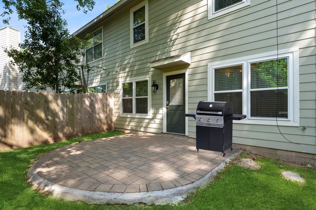 35 N Walden Elms Circle, The Woodlands, TX 77382