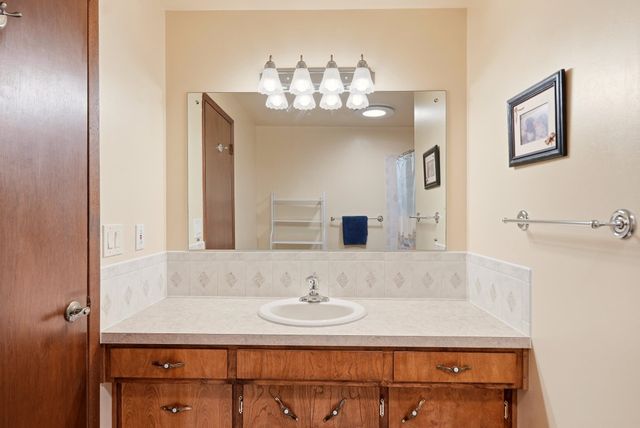 11824 N Madison St, Spokane, WA 99218