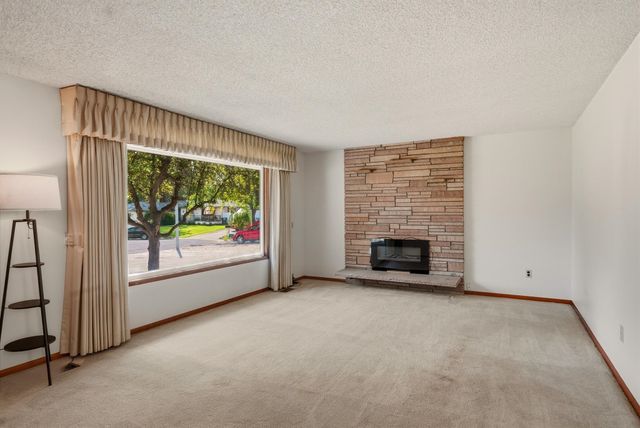 11824 N Madison St, Spokane, WA 99218
