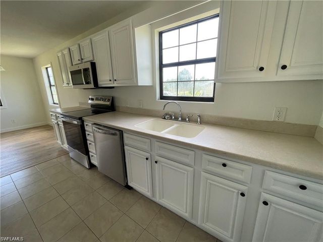 3820 20th ST W, Lehigh Acres, FL 33971