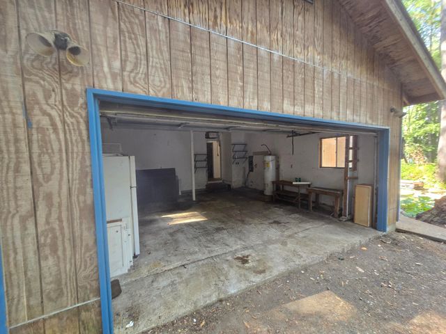 1000 Rancho Sequoia Drive, Alderpoint, CA 95511