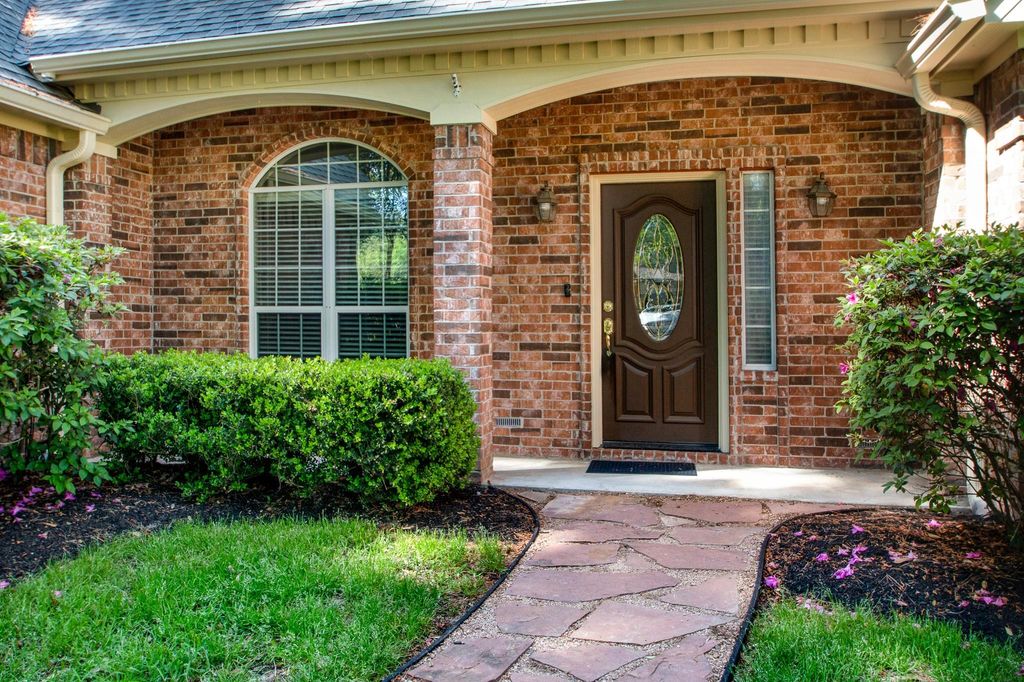 14506 Courtney Street, Pinehurst, TX 77362