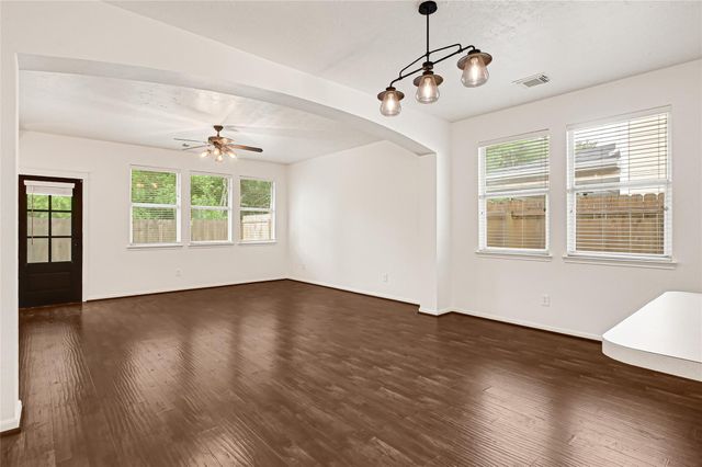 12902 Pecan Shores Drive, Houston, TX 77044