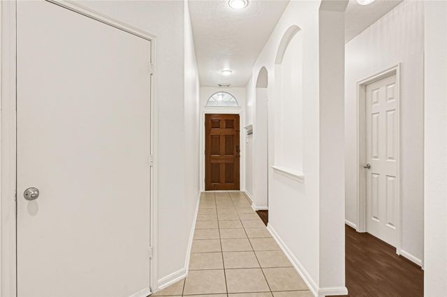 12902 Pecan Shores Drive, Houston, TX 77044