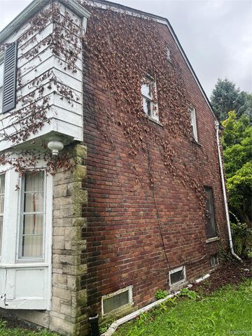 5265 Cadieux Road, Detroit, MI 48224
