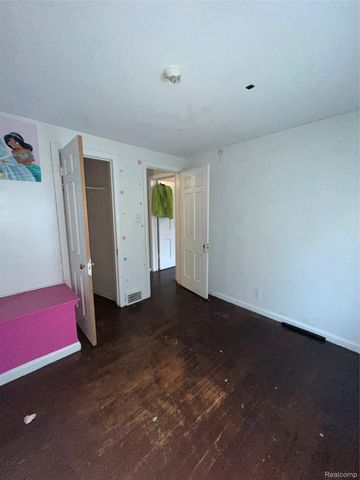 5265 Cadieux Road, Detroit, MI 48224