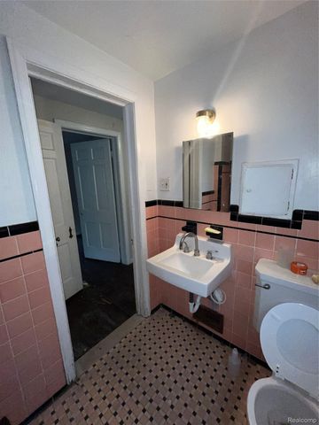5265 Cadieux Road, Detroit, MI 48224