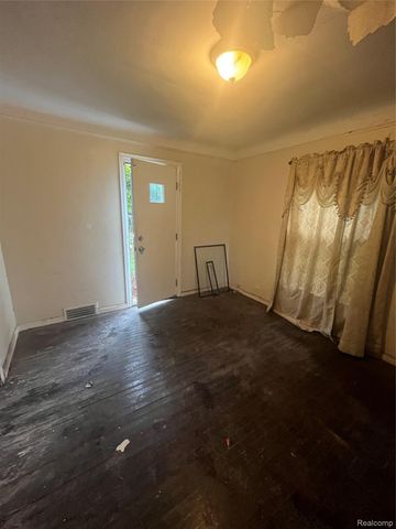 5265 Cadieux Road, Detroit, MI 48224