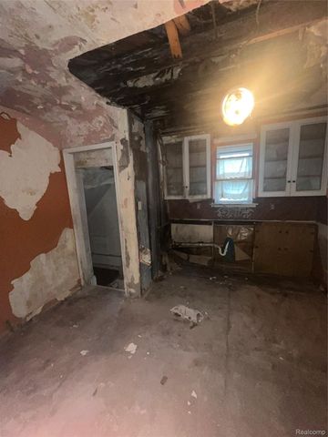 5265 Cadieux Road, Detroit, MI 48224