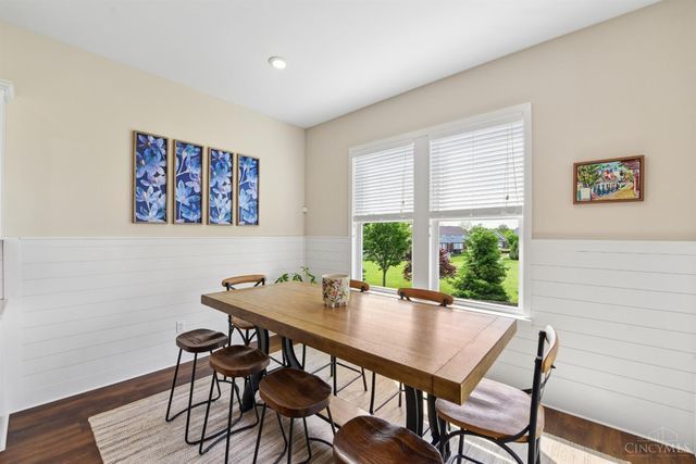 9346 Gardenside Lane, Loveland, OH 45140